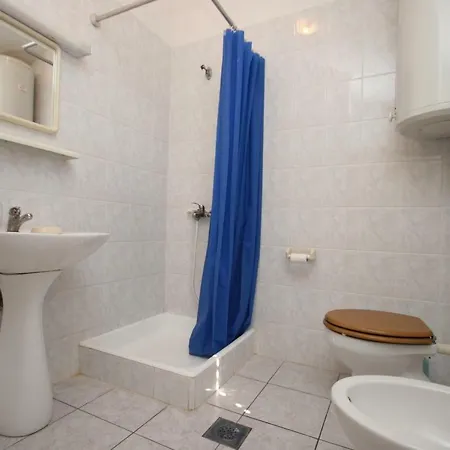 Mandre 6473b Apartment *